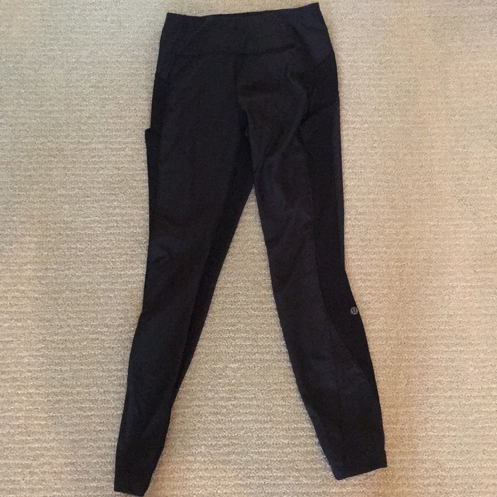 Lululemon size 4 black leggings